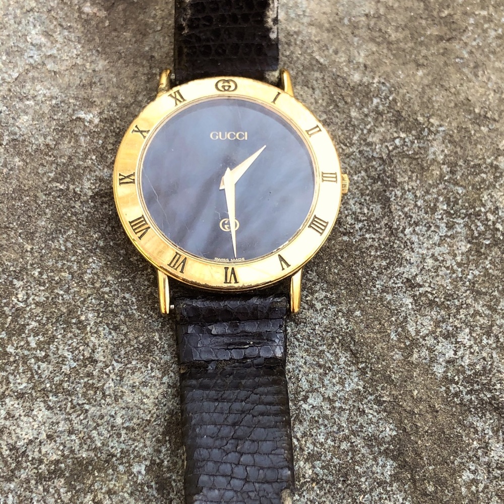 Gucci vintage ladies museum watch gold plated